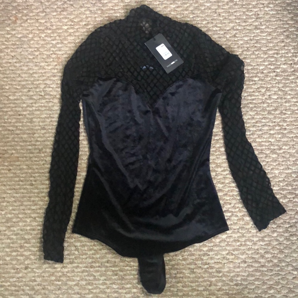 Fashion Nova Velour bodysuit S